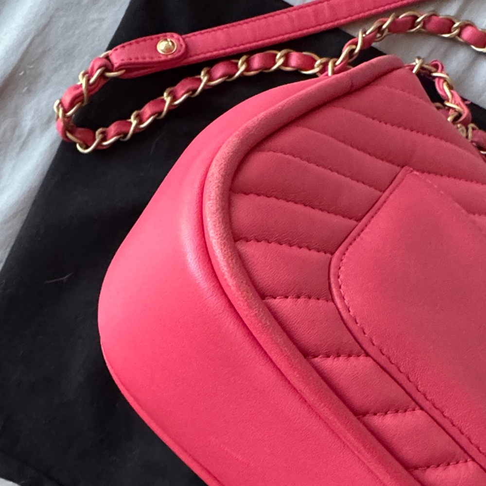 CHANEL Lambskin Chevron Crossbody Bag - Picture 6 of 13